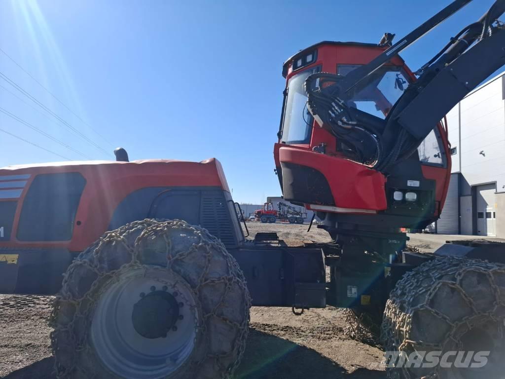 Komatsu 911 Skördare