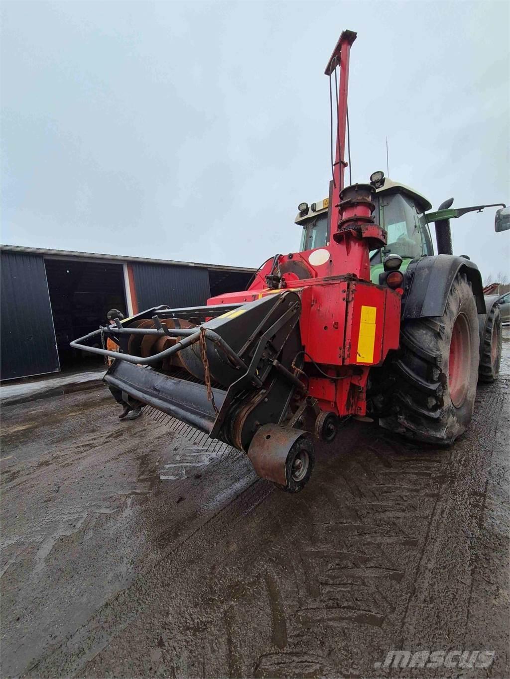Lely STORM 130R Fälthackar