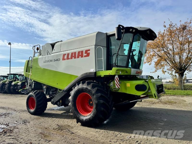 CLAAS LEXION 540 Skördetröskor