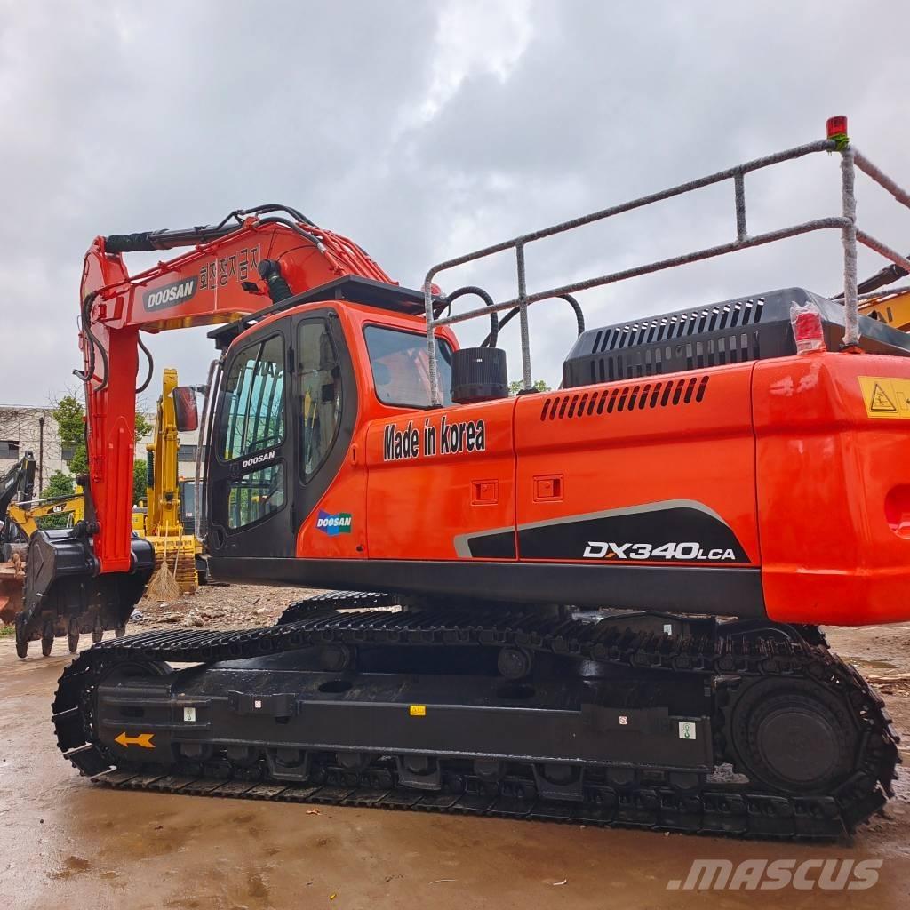 Doosan DX 340 LC Bandgrävare