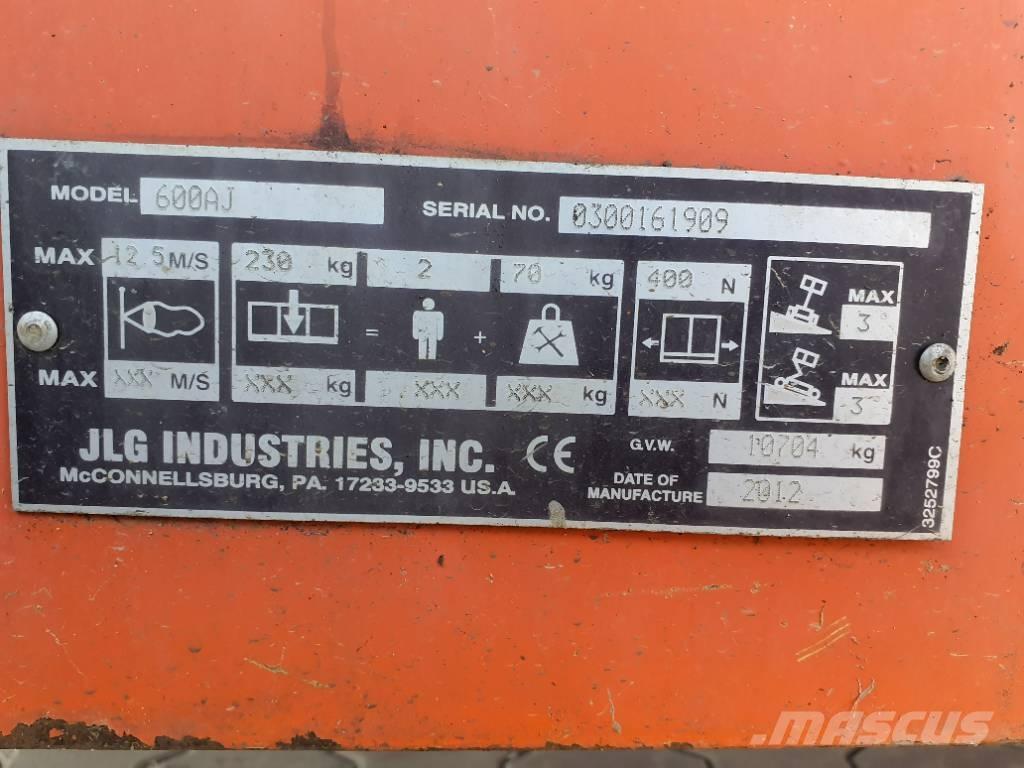 JLG 600AJ Bomliftar