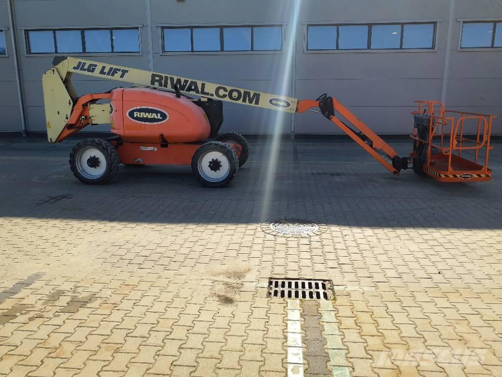 JLG 600AJ Bomliftar