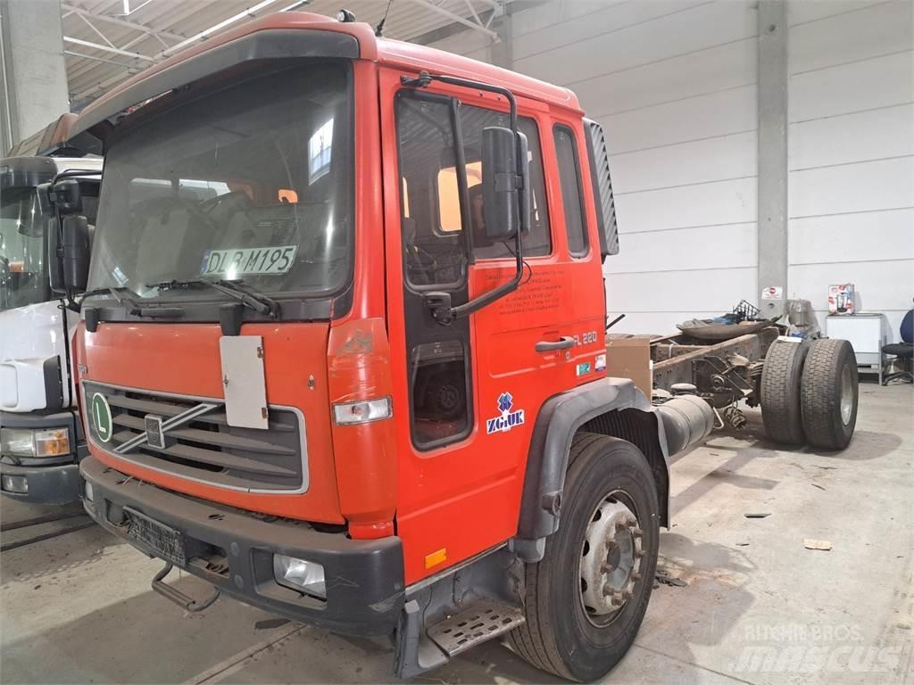 Volvo FL6 220 Dragbilar