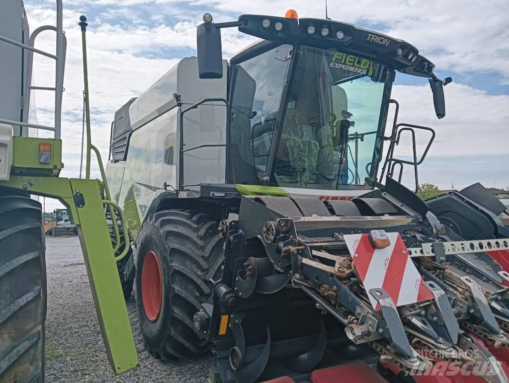 CLAAS TRION 750 Skördetröskor