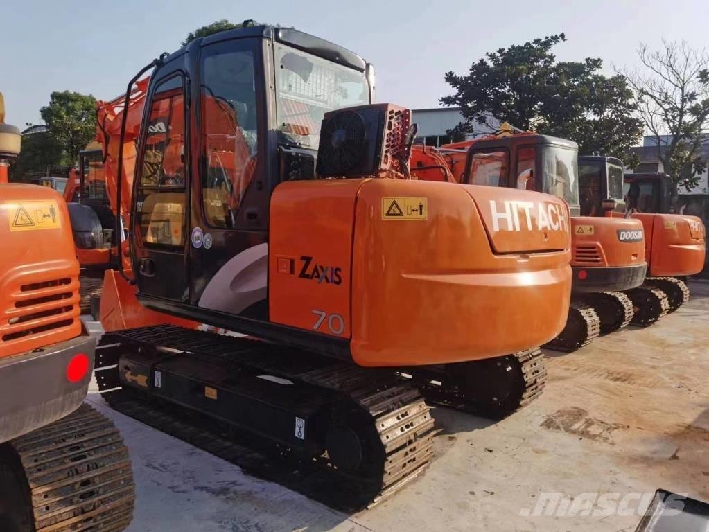 Hitachi ZX 70 Midigrävmaskiner 7t - 12t