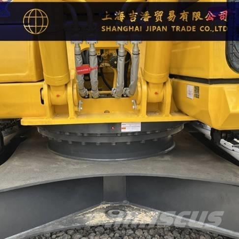 Komatsu PC 220 Bandgrävare