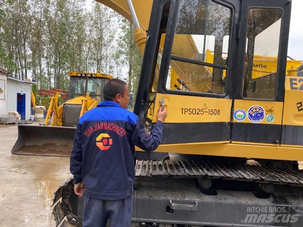CAT E 200 B Bandgrävare