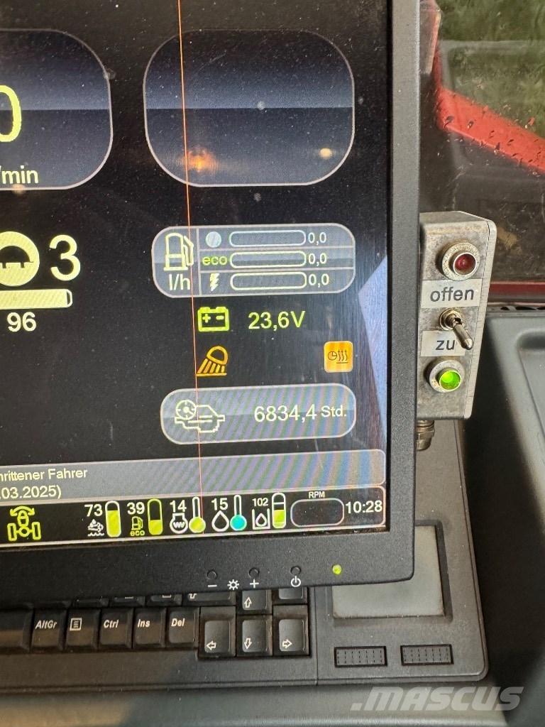 Komatsu 875 Skotare