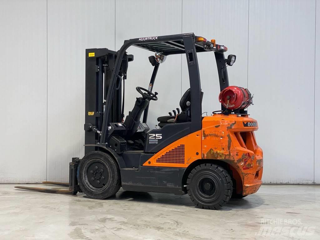 Doosan G25N-7 Gasolmotviktstruckar