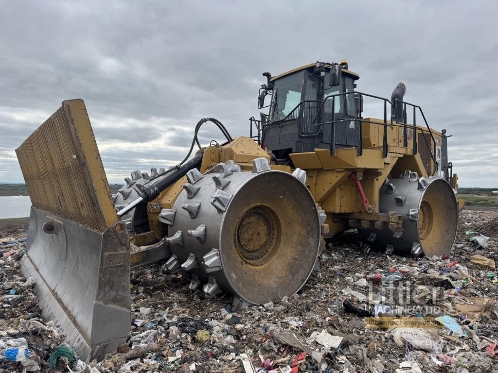 CAT 836 Avfallspackare