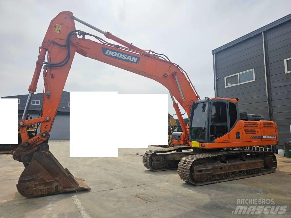 Doosan DX 300 LC-3 Bandgrävare