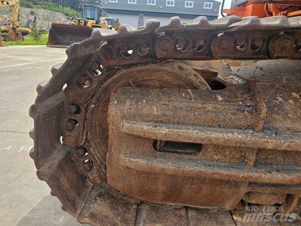 Doosan DX 300 LC-3 Bandgrävare