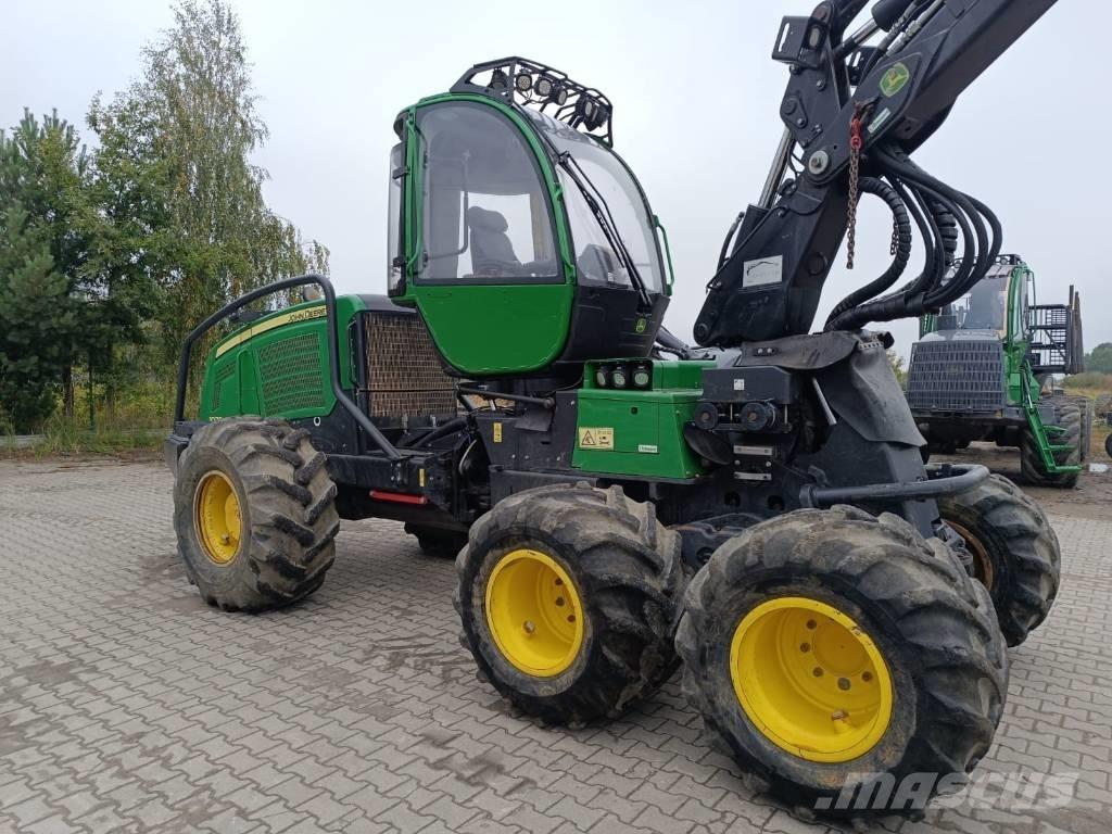 John Deere 1070 E Skördare