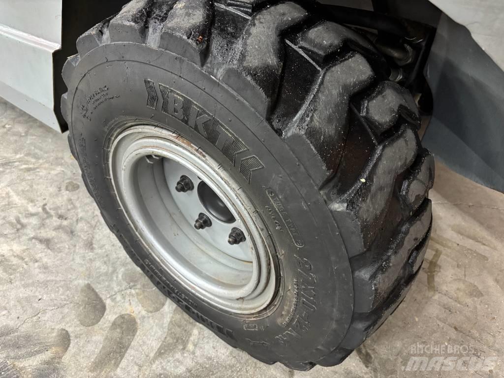 Manitou MH 25.4 T Terrängtruck