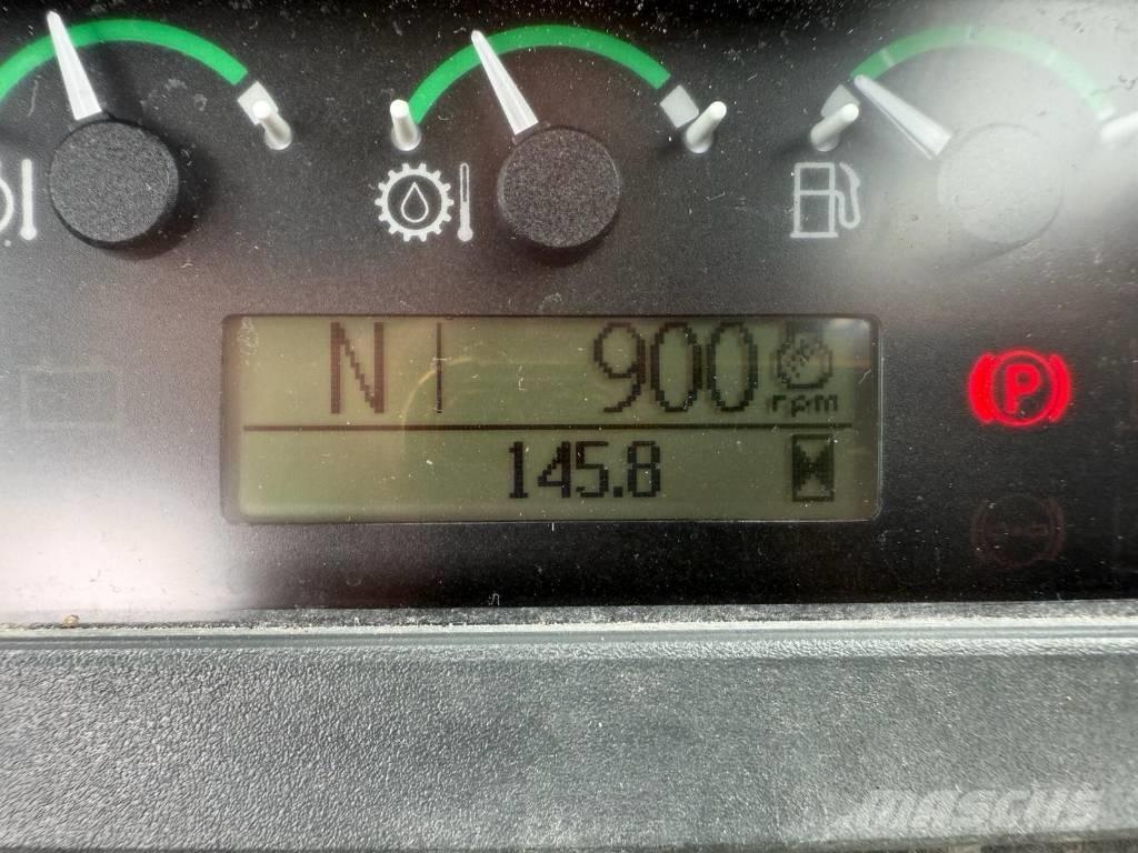 John Deere 710 J Grävlastare