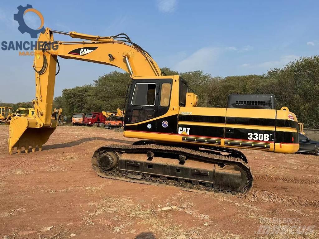 CAT 330 B L Bandgrävare