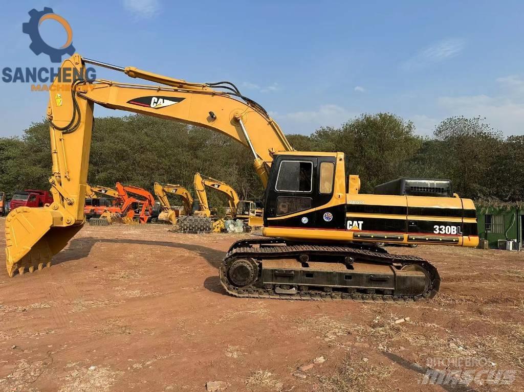 CAT 330 B L Bandgrävare