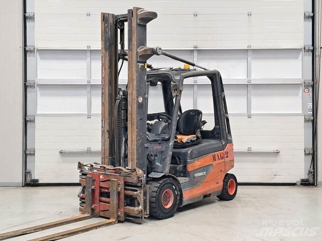 Linde E25-01 Elmotviktstruckar