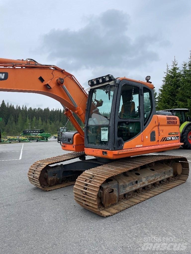 Doosan DX 160 Bandgrävare