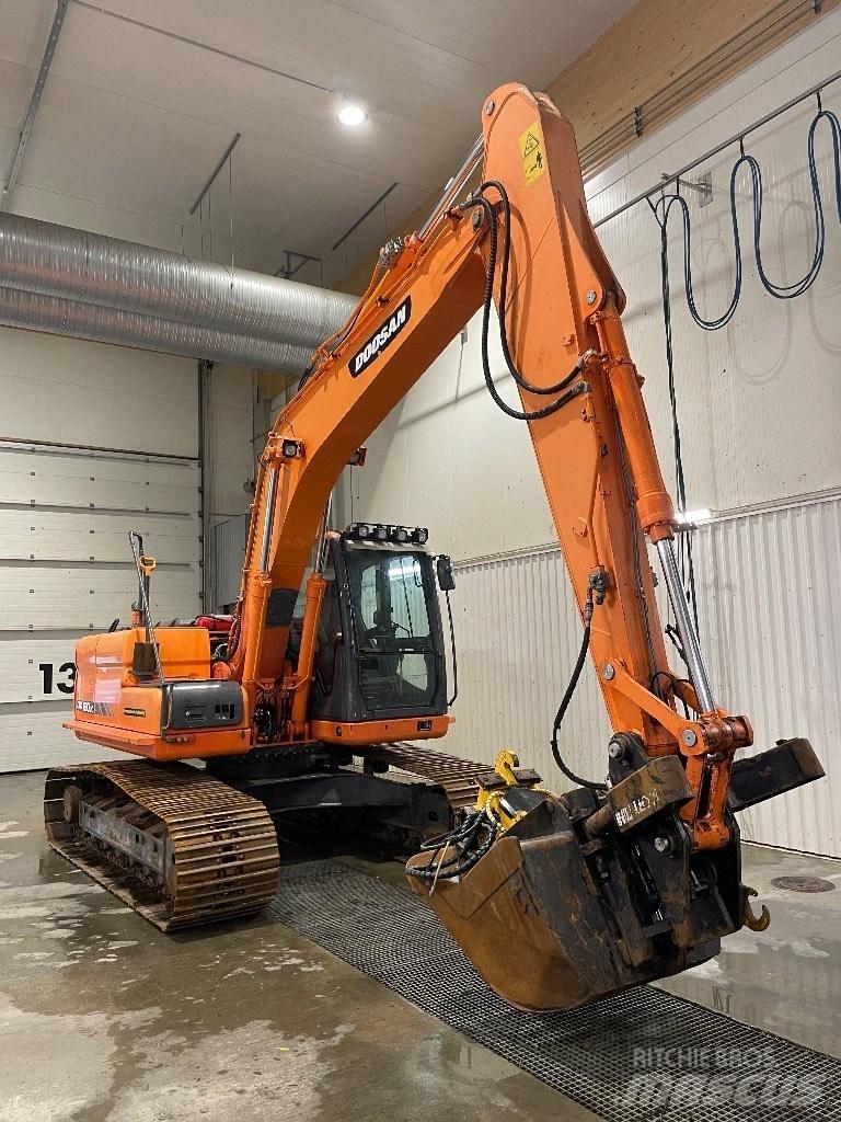 Doosan DX 160 Bandgrävare