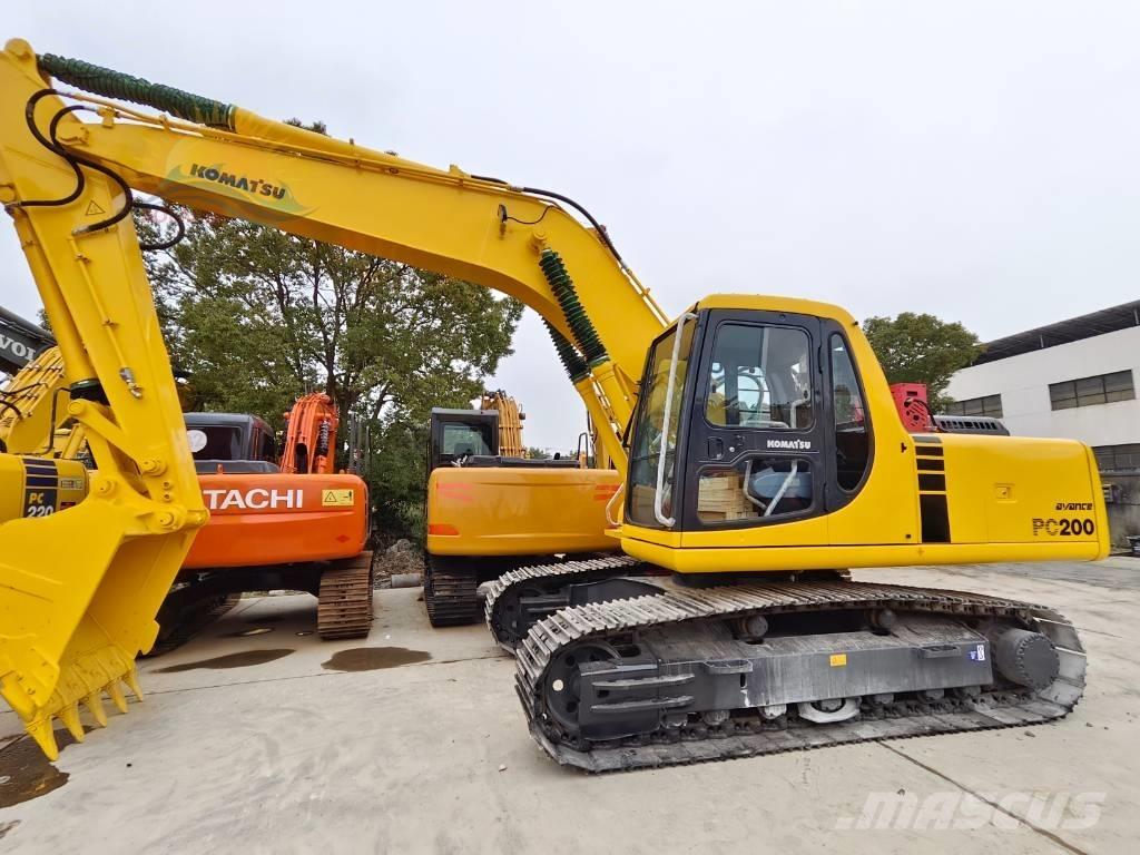 Komatsu PC 200-6 Bandgrävare
