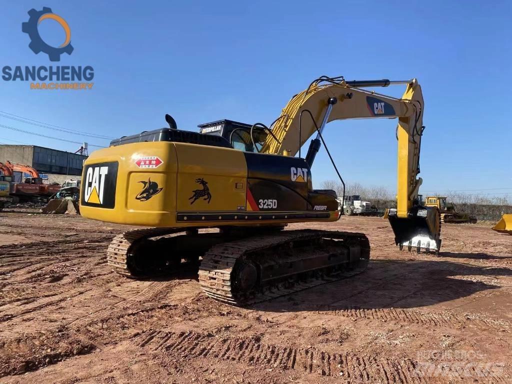 CAT 325 D Bandgrävare