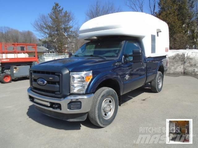 Ford F 450 XL SD Plogbilar