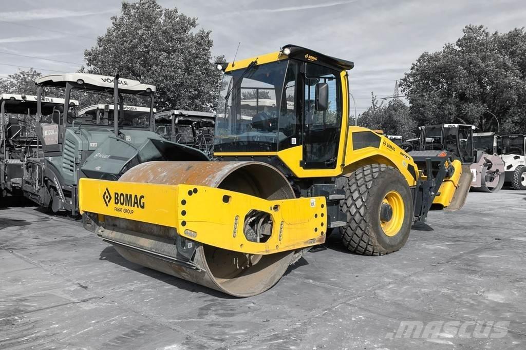 Bomag BW 213 D-5 Envalsvältar