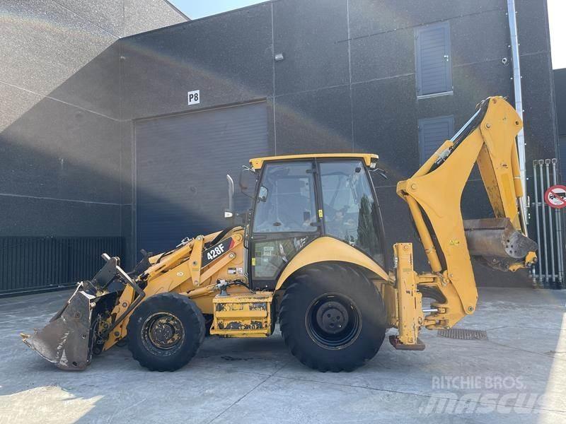 CAT 428 F Grävlastare