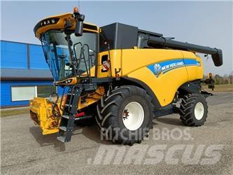 New Holland CX 8.85 Skördetröskor