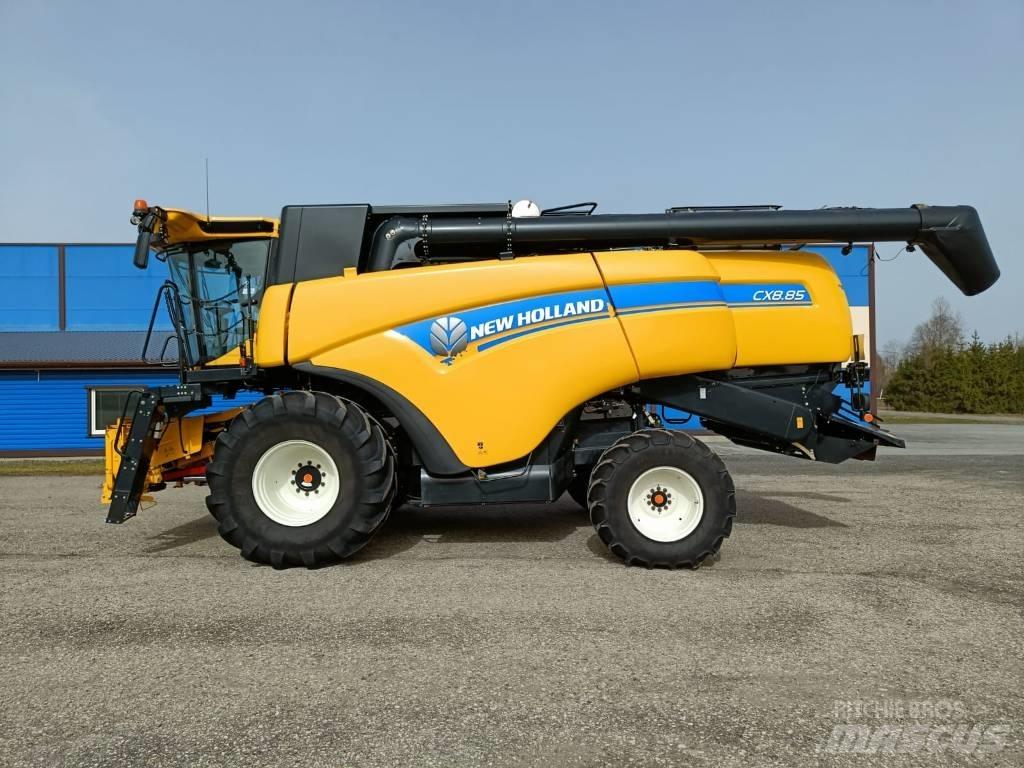 New Holland CX 8.85 Skördetröskor