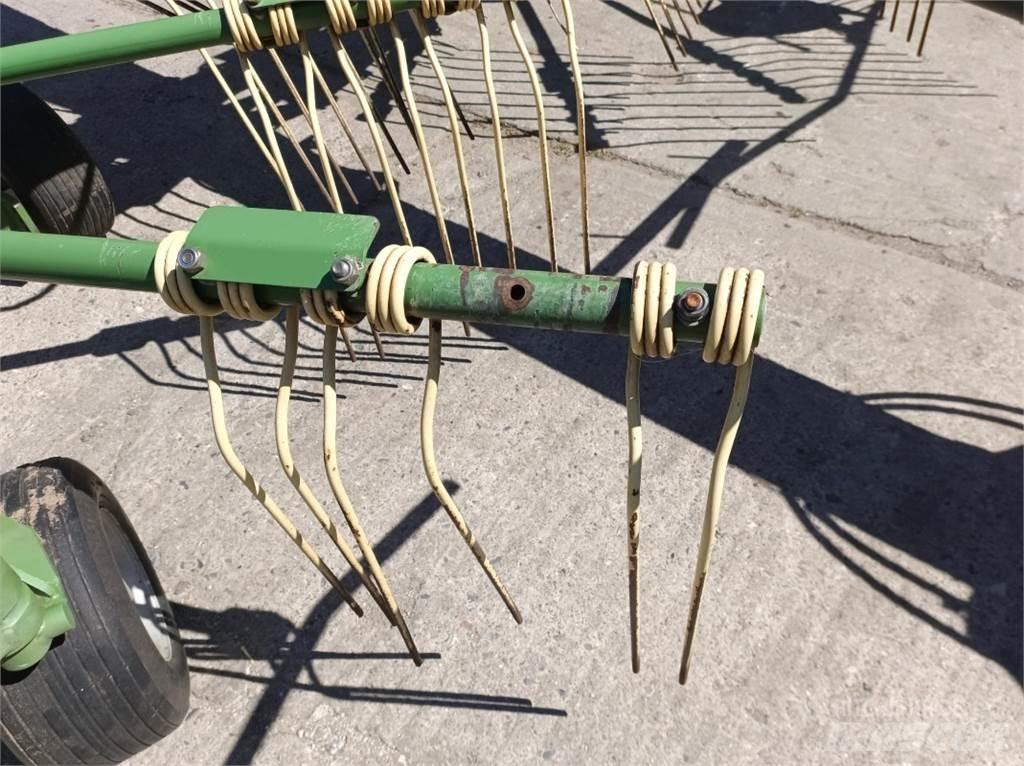 Krone Swadro 800 Strängläggande skördare