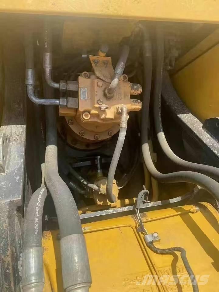 Sany SY 215 C Bandgrävare