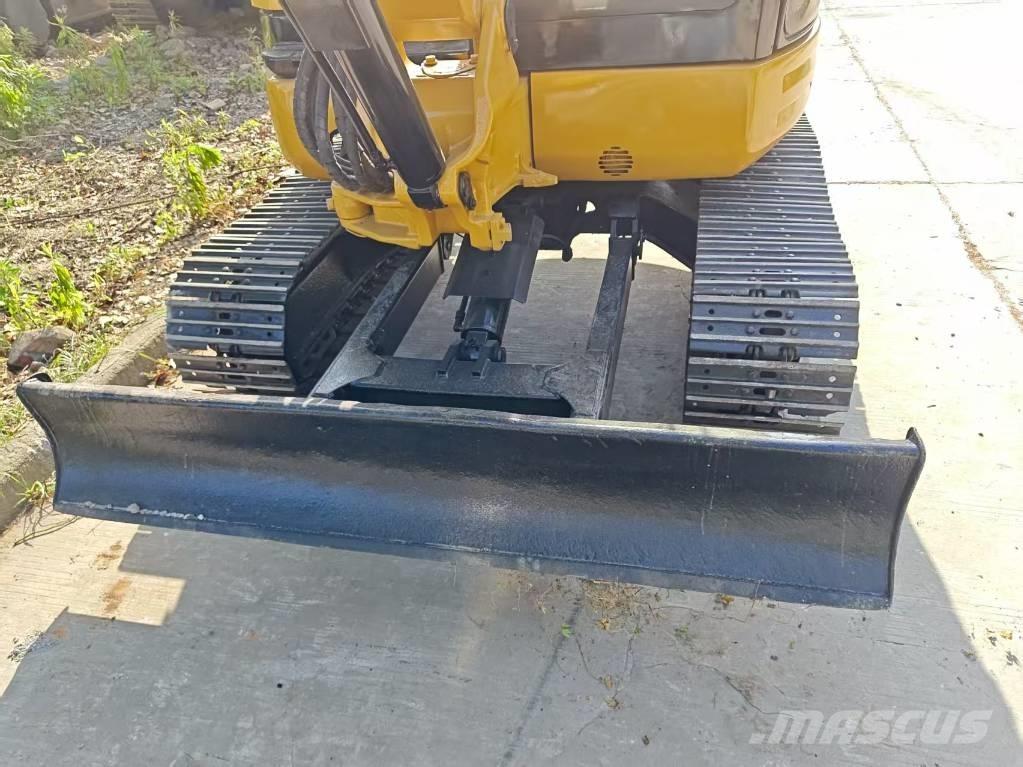CAT 304 CR Minigrävare < 7t