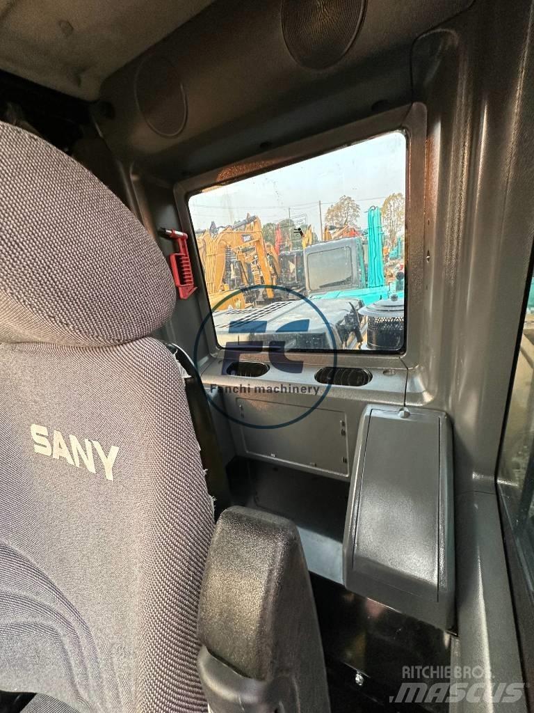 Sany SY 135 Bandgrävare