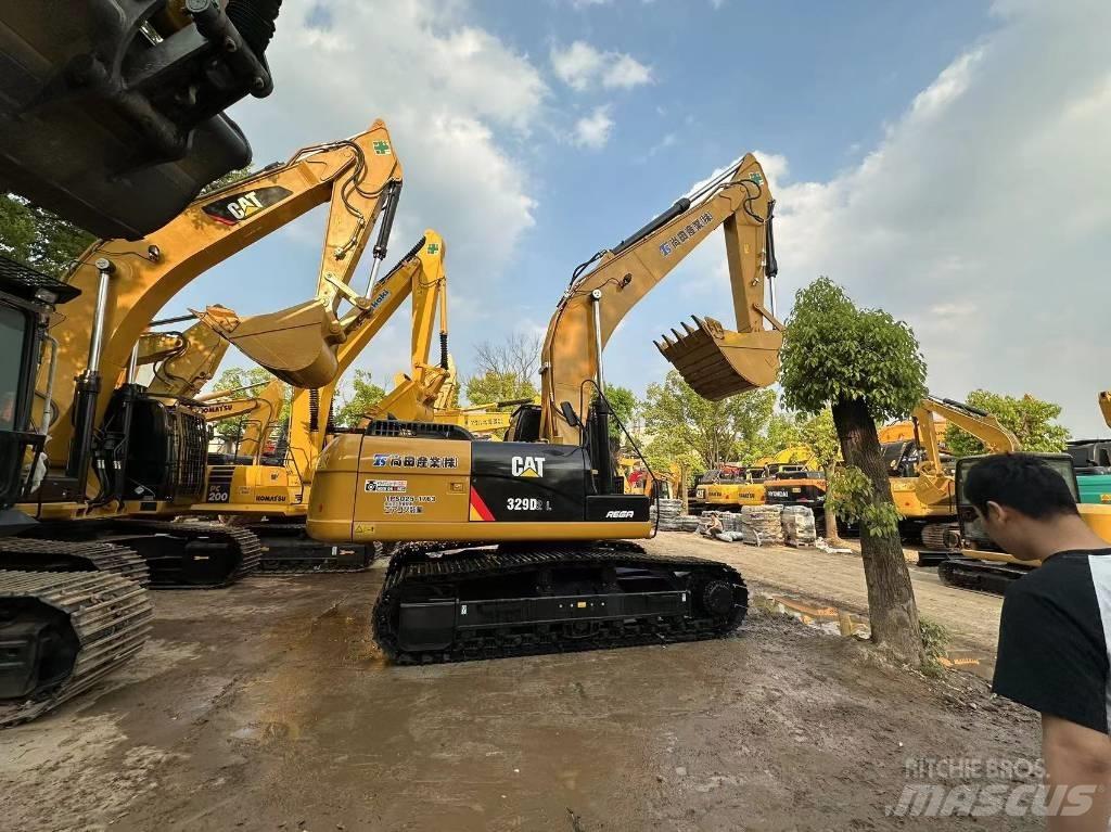 CAT 329 D Bandgrävare