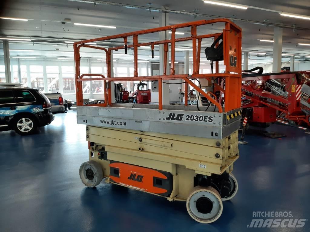 JLG 2030 ES Saxliftar