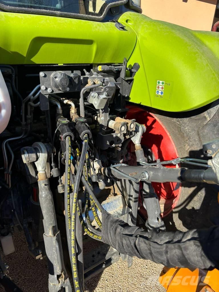 CLAAS Arion 450 Traktorer