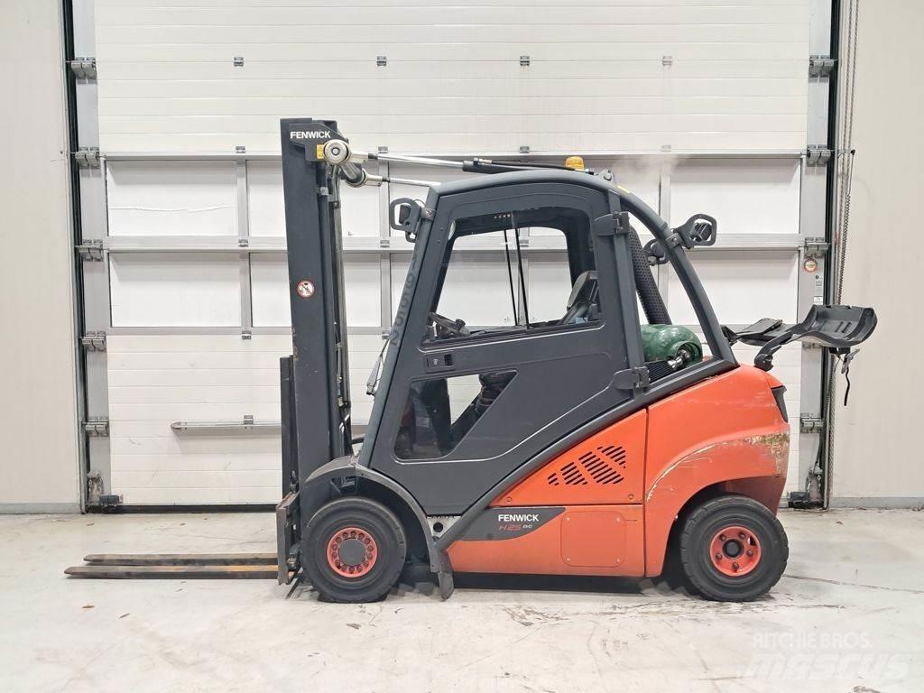 Linde H25T-02 Gasolmotviktstruckar