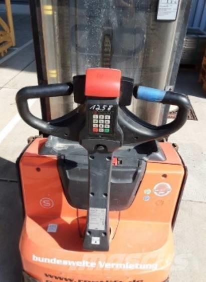 Toyota BT SWE 120L Manuella pallstaplare