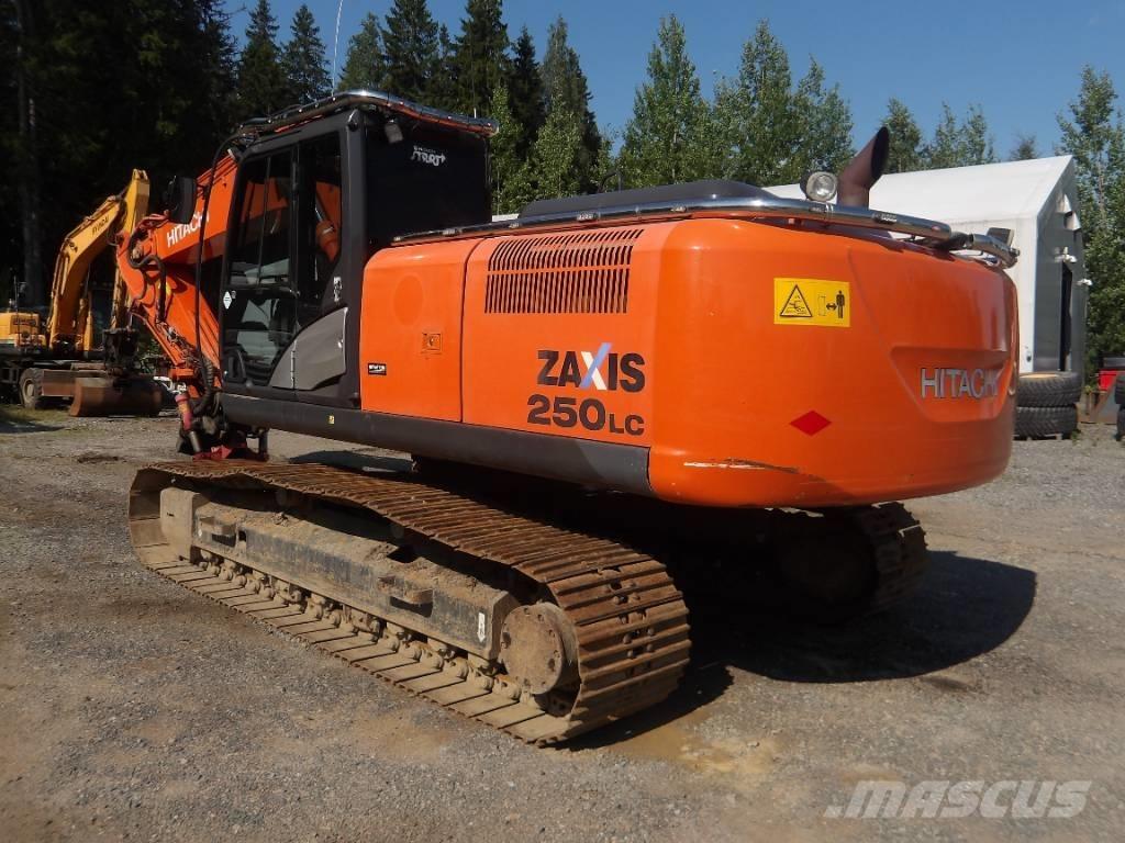 Hitachi ZX 250 LC-3 Bandgrävare