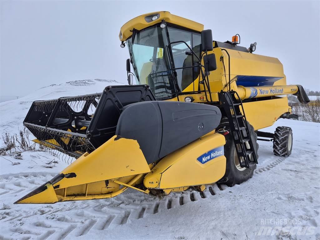 New Holland TC5050 Skördetröskor