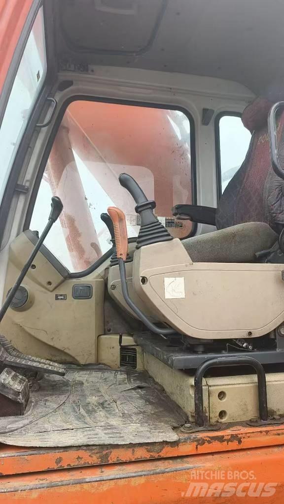 Doosan DH 225 LC-7 Bandgrävare