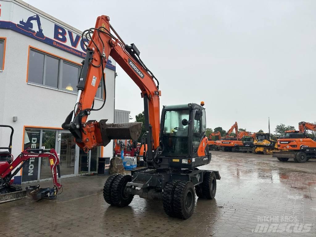 Doosan DX 57 W-5 Hjulgrävare