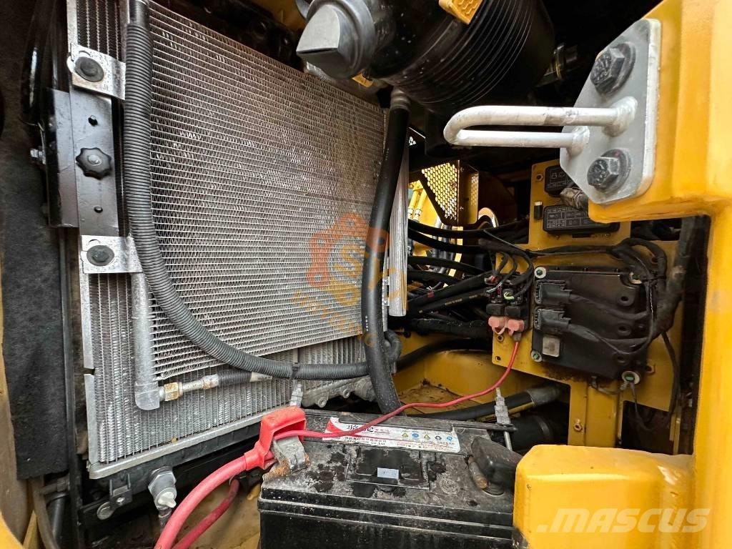 CAT 310 Bandgrävare