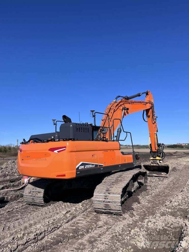 Doosan DX255 LC-7 Bandgrävare