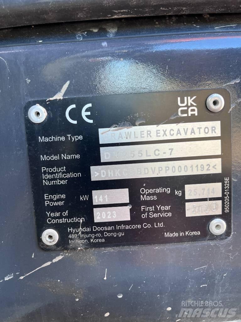 Doosan DX255 LC-7 Bandgrävare