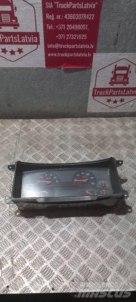 Volvo FH 12    21542184 Hytter och interiör