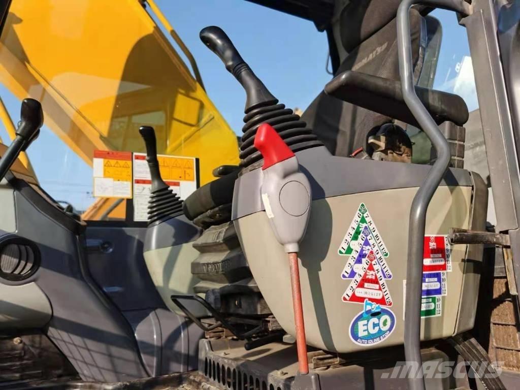Komatsu PC 200-8 Bandgrävare