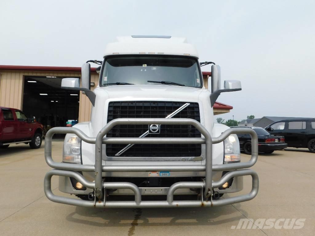 Volvo VNL Dragbilar